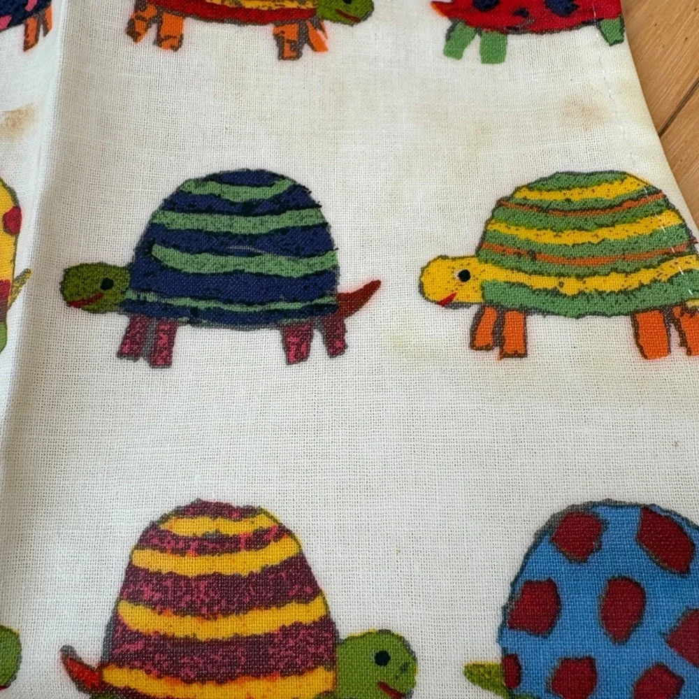 Kids Apron Waterproof Unisex Adjustable Neck Strap Turtles Pockets Cotton w/ PVC